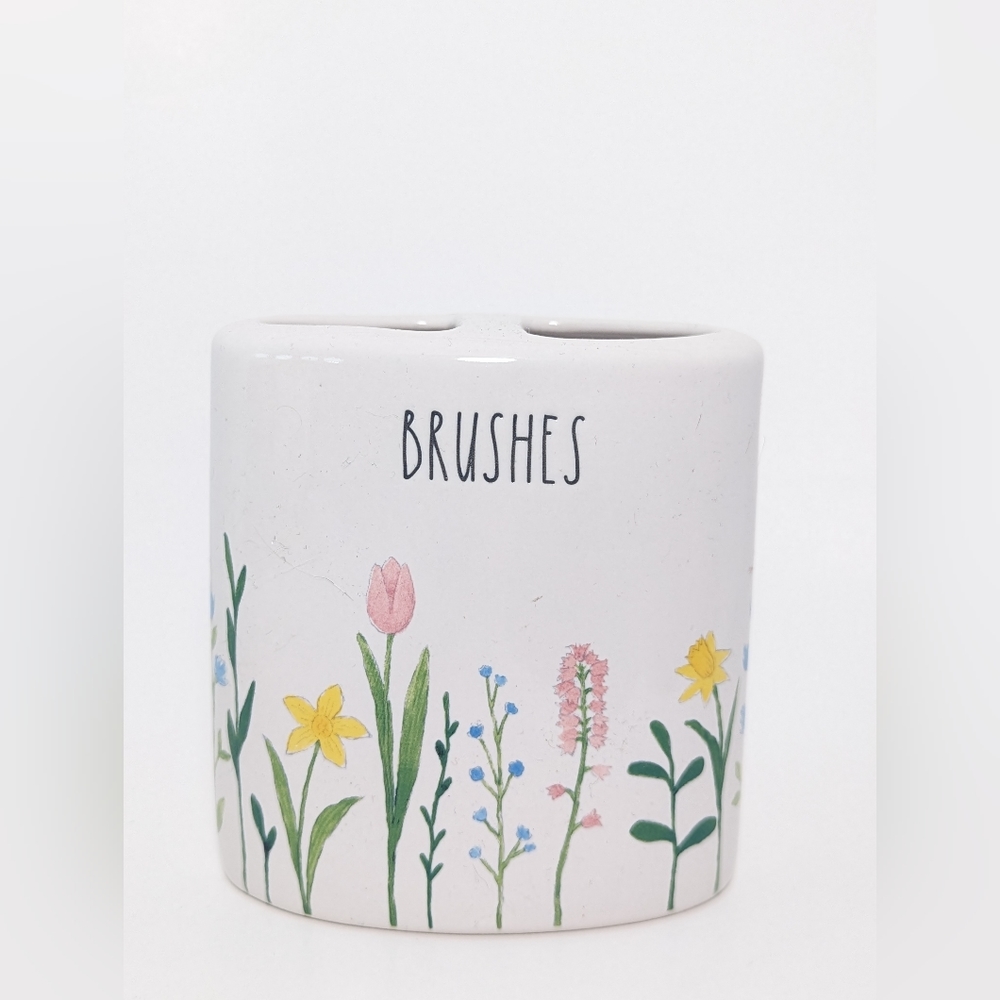 Rae Dunn Brushes holder